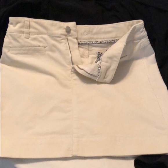 LOFT Dresses & Skirts - Ann Taylor Loft corduroy skirt